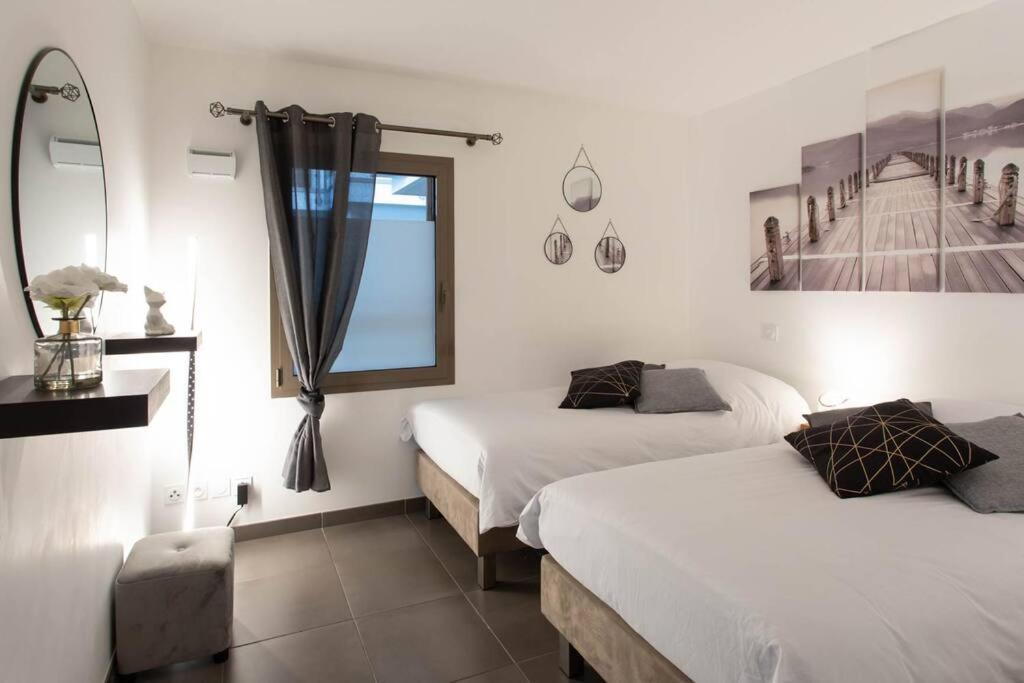 A7- 2 Bdr Sea & Mountain View - Ac, Parking, Pool & Terrace Apartment Антиб Екстериор снимка